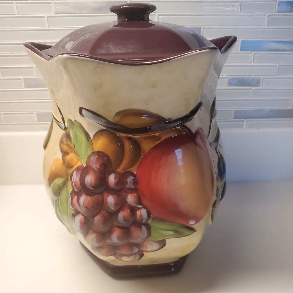 Nonni's Cookie Jar Vintage - Hand painted with Raised fruit.